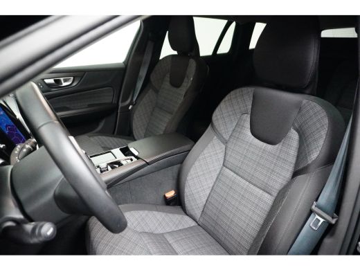 Volvo  V60 T6 Plug-in hybrid AWD Core Bright | SoH 100% | Achterbank verwarmd | Achteruitrijcamera | Apple C... ActivLease financial lease