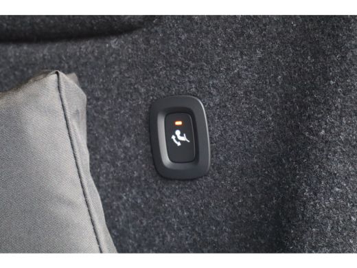 Volvo  XC40 B4 197PK Plus | 360 | 20'' | HK Audio | Getint Glas | Trekhaak | Panoramadak | Blond ActivLease financial lease