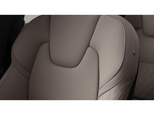 Volvo  XC60 2.0 T6 Plug-in hybrid AWD Ultra Dark | Volvo Guard Alarm | Extra getint glas achter | Actieve luc... ActivLease financial lease