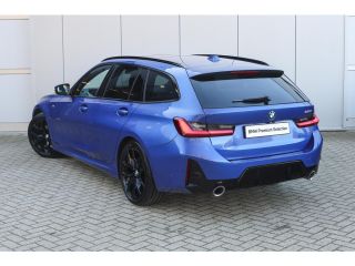 BMW 3 Serie Touring 320i M Sport Automaat / Panoramadak / Trekhaak / Sportstoelen / Achteruitrijcamera /  M S...