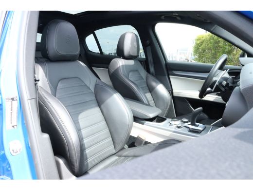 Alfa Romeo Stelvio 2.0 T AWD Veloce 280PK | Panoramadak | Harman/Kardon | Keyless | ACC | Camera | Memory ActivLease financial lease