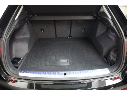 Audi Q3 35 TFSI 150PK Advanced Edition | TREKHAAK | STOELVERW. | AUTO A. KLEP | NAVI BY APP | CAMERA ActivLease financial lease