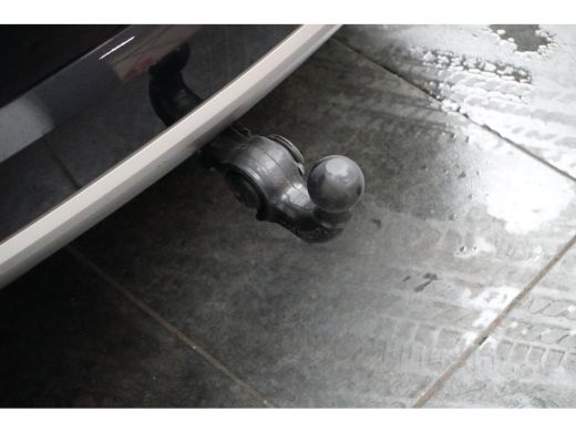 Audi Q3 35 TFSI 150PK Advanced Edition | TREKHAAK | STOELVERW. | AUTO A. KLEP | NAVI BY APP | CAMERA ActivLease financial lease