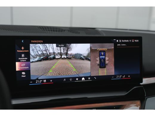 BMW 5 Serie Touring 530e M Sport Automaat / Panoramadak / Trekhaak / Stoelventilatie / Stuurverwarming / Adap... ActivLease financial lease