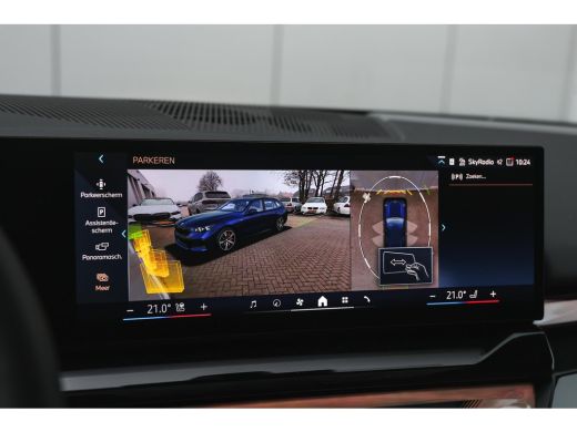 BMW 5 Serie Touring 530e M Sport Automaat / Panoramadak / Trekhaak / Stoelventilatie / Stuurverwarming / Adap... ActivLease financial lease