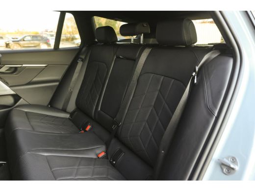 BMW 5 Serie Touring 530e M Sport Automaat / Trekhaak / Achteruitrijcamera / M Sportonderstel / Comfort Access... ActivLease financial lease