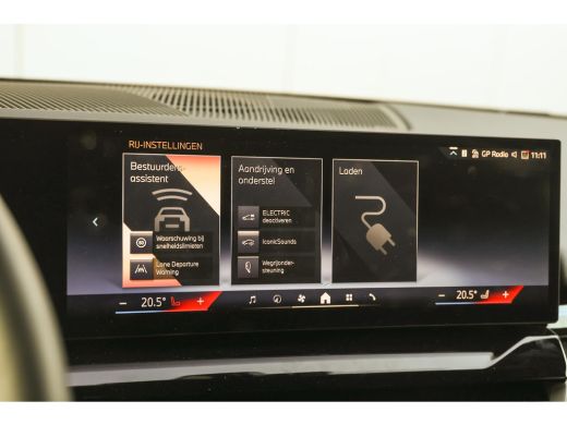 BMW 5 Serie Touring 530e M Sport Automaat / Trekhaak / Achteruitrijcamera / M Sportonderstel / Comfort Access... ActivLease financial lease