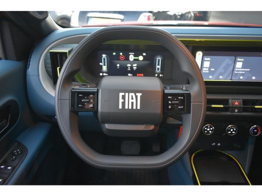 Fiat Grande Panda RED 11kW 44 kWh DEMO-DEAL! | Navigatie by App | Parkeersensoren v/a | Cruise Control | Full-LED | !! ActivLease financial lease