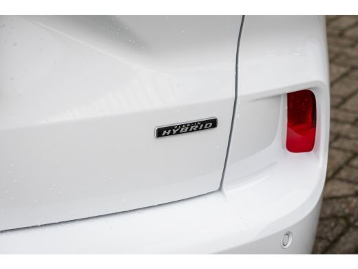 Ford Kuga 2.5 PHEV ST-Line X | Adaptieve Matrix LED koplampen met Coast to Coast signature LED verlichting ... ActivLease financial lease