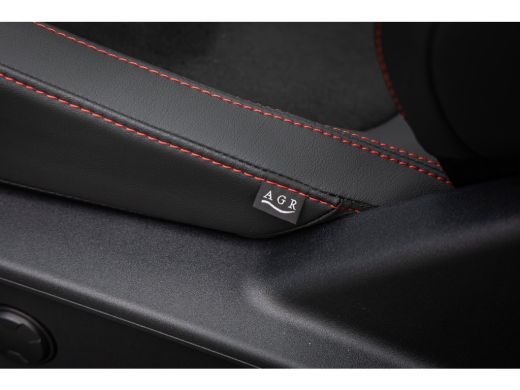 Ford Kuga 2.5 PHEV ST-Line X | Adaptieve Matrix LED koplampen met Coast to Coast signature LED verlichting ... ActivLease financial lease