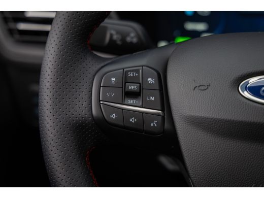 Ford Kuga 2.5 PHEV ST-Line X | Adaptieve Matrix LED koplampen met Coast to Coast signature LED verlichting ... ActivLease financial lease