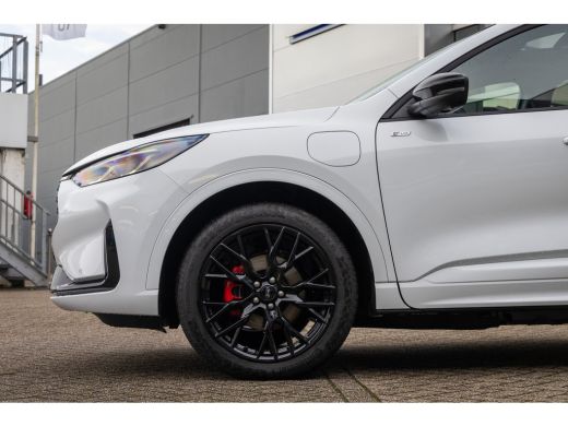 Ford Kuga 2.5 PHEV ST-Line X | Adaptieve Matrix LED koplampen met Coast to Coast signature LED verlichting ... ActivLease financial lease