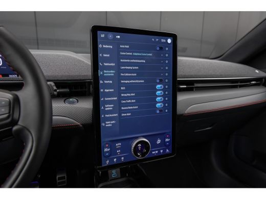 Ford Mustang Mach-E Mach-E Extended Premium RWD 98 kWh Technology Pack+ | B&O Audio | 360 Camera | Memory Seats | Ada... ActivLease financial lease