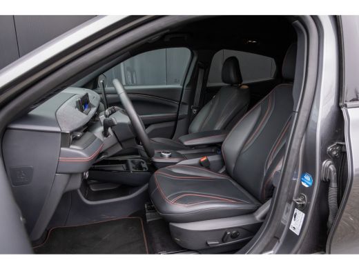 Ford Mustang Mach-E Mach-E Extended Premium RWD 98 kWh Technology Pack+ | B&O Audio | 360 Camera | Memory Seats | Ada... ActivLease financial lease