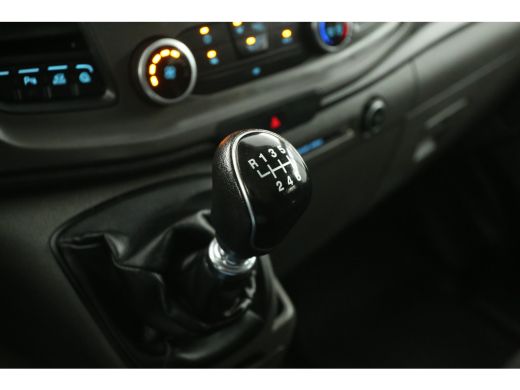 Ford Transit Custom 2.0 TDCI L2H1 Limited | Incl. 12mnd garantie! | 2800KG Trekgew. | Trekh. | DC | 6-Zits | Airco | ... ActivLease financial lease