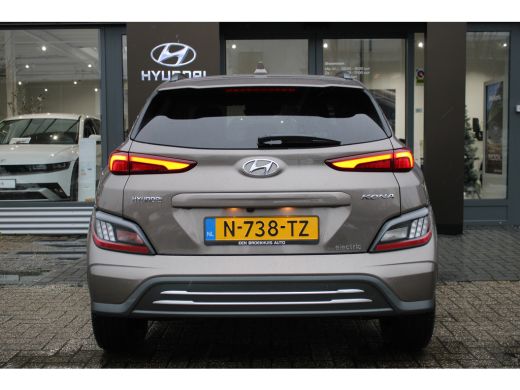 Hyundai Kona EV Fashion 64 kWh | Achteruitrijcamera | Airco (automatisch) | Apple Carplay/Android Auto|telefoo... ActivLease financial lease