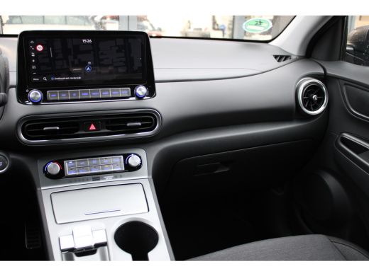 Hyundai Kona EV Fashion 64 kWh | Achteruitrijcamera | Airco (automatisch) | Apple Carplay/Android Auto|telefoo... ActivLease financial lease