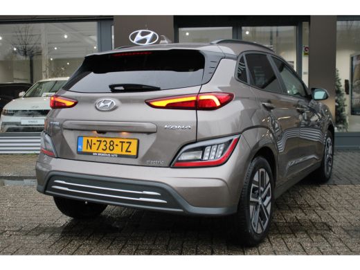 Hyundai Kona EV Fashion 64 kWh | Achteruitrijcamera | Airco (automatisch) | Apple Carplay/Android Auto|telefoo... ActivLease financial lease