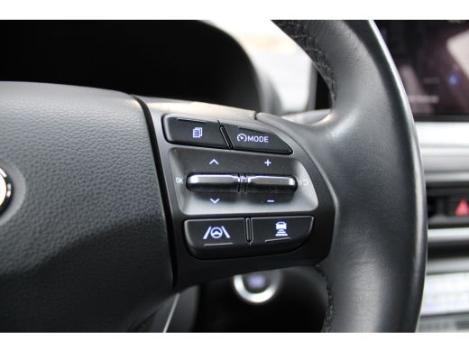 Hyundai Kona EV Fashion 64 kWh | Achteruitrijcamera | Airco (automatisch) | Apple Carplay/Android Auto|telefoo... ActivLease financial lease