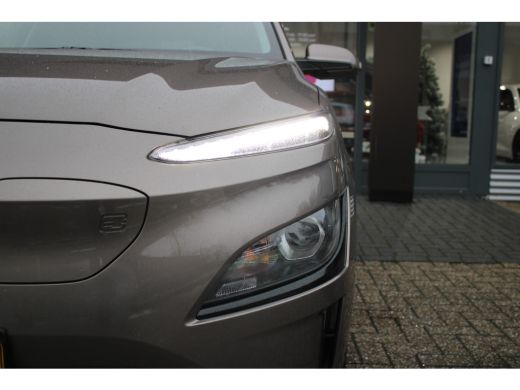 Hyundai Kona EV Fashion 64 kWh | Achteruitrijcamera | Airco (automatisch) | Apple Carplay/Android Auto|telefoo... ActivLease financial lease