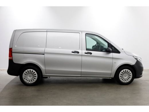 Mercedes-Benz Vito 114 CDI 136pk Compact 9G Automaat 2x Schuifdeur/LED/Camera/Inrichting 07-2022 ActivLease financial lease