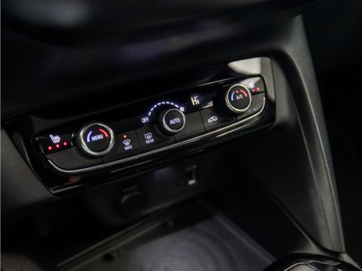 Opel Corsa 1.2 Elegance Black Edition (APPLE CARPLAY, STUUR/STOEL VERWARMING, GROOT NAVI, CAMERA, LEDER, ELE... ActivLease financial lease