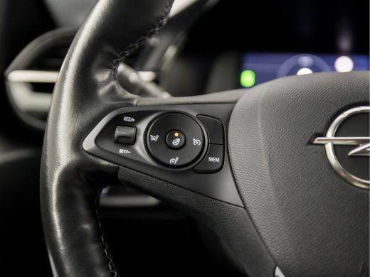 Opel Corsa 1.2 Elegance Black Edition (APPLE CARPLAY, STUUR/STOEL VERWARMING, GROOT NAVI, CAMERA, LEDER, ELE... ActivLease financial lease