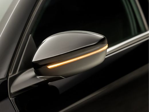 Opel Corsa 1.2 Elegance Black Edition (APPLE CARPLAY, STUUR/STOEL VERWARMING, GROOT NAVI, CAMERA, LEDER, ELE... ActivLease financial lease