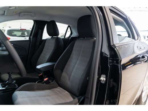 Opel Corsa 1.2 Turbo 100PK Edition | Apple Carplay & Android Auto | Parkeersensoren | Airco | Cruise Controle | ActivLease financial lease