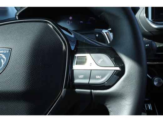 Peugeot 208 Hybrid 100 e-DCS6 Allure | Cruise Control | Camera | Carplay | Climate Control | ActivLease financial lease