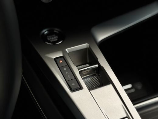 Peugeot 308 SW 136 e-DCS6 GT Automaat | 360 camera | Adeptieve cruise control | Verwarmd stuurwiel | Elektris... ActivLease financial lease