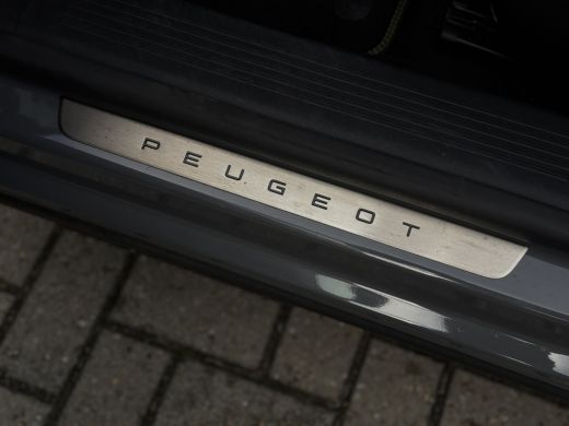 Peugeot 408 1.6 HYbrid GT 180 EAT8 Airco AUTO | Camera Achter | Alcantara bekleding | NAVI | Apple carplay/ A... ActivLease financial lease