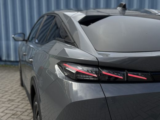 Peugeot 408 1.6 HYbrid GT 180 EAT8 Airco AUTO | Camera Achter | Alcantara bekleding | NAVI | Apple carplay/ A... ActivLease financial lease