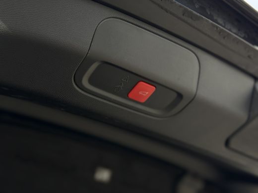 Peugeot 408 1.6 HYbrid GT 180 EAT8 Airco AUTO | Camera Achter | Alcantara bekleding | NAVI | Apple carplay/ A... ActivLease financial lease