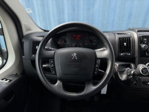 Peugeot Boxer 330 2.2 BlueHDi 120 L2H2 Premium | Achteruitrijcamera | All-season banden | Bestuurdersstoel in h... ActivLease financial lease