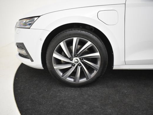 Skoda Octavia Combi 1.4 TSI iV PHEV Style 204pk | Stoelventilatie | Head up display | Dodehoekdetectie | Keyles... ActivLease financial lease