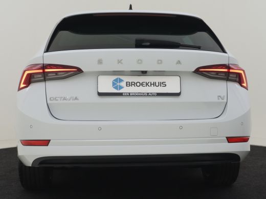Skoda Octavia Combi 1.4 TSI iV PHEV Style 204pk | Stoelventilatie | Head up display | Dodehoekdetectie | Keyles... ActivLease financial lease