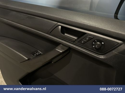 Volkswagen Caddy 2.0 TDI L1H1 Euro6 Airco | Camera | Cruisecontrol | Trekhaak Verwarmde Voorruit, Zijdeur, Parkeer... ActivLease financial lease