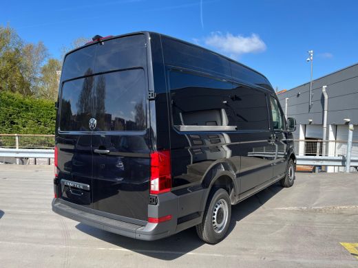 Volkswagen Crafter 35 2.0 TDI L3H3 Exclusive | BPM Vrij! | ACC | Camera achter | Navigatie | Apple CarPlay | Trekhaa... ActivLease financial lease