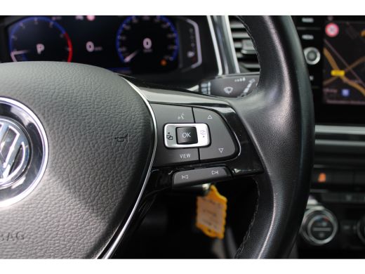 Volkswagen T-Roc 1.5 TSI Sport | AUTOMAAT | Parkeersensoren voor+achter | Airco | Radio | Auto-Hold | Lichtmetalen... ActivLease financial lease