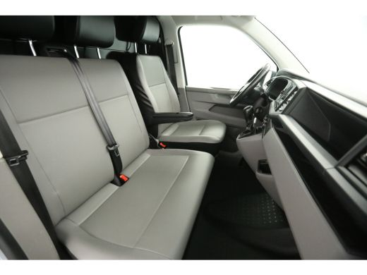 Volkswagen Transporter 2.0 TDI 150PK L2H1 | Euro6 | Aut. | Airco | 3-Zits | Adap. Cruise | Carplay | Stoelverw. | Trekh... ActivLease financial lease