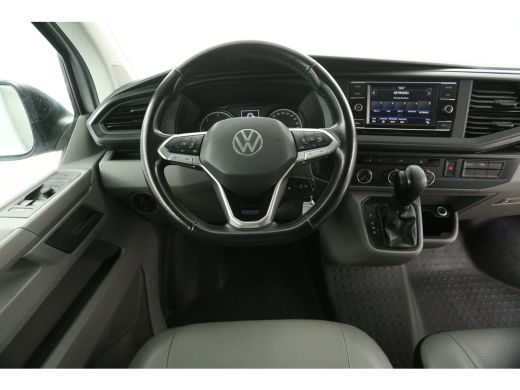 Volkswagen Transporter 2.0 TDI 150PK L2H1 | Euro6 | Aut. | Airco | 3-Zits | Adap. Cruise | Carplay | Stoelverw. | Trekh... ActivLease financial lease