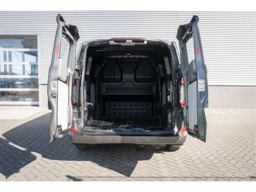 Volkswagen Transporter | 2.0 TDI L1 Bulli | *BPM Vrij | Stoelverwarming | Adaptive Cruise | Navigatie ActivLease financial lease