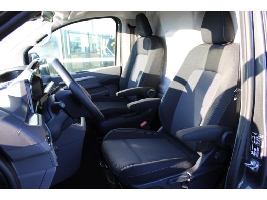 Volkswagen Transporter | 2.0 TDI L1 Bulli | *BPM Vrij | Stoelverwarming | Adaptive Cruise | Navigatie ActivLease financial lease
