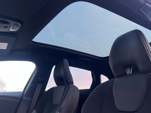 Volvo  V40 T3 Polar+ Sport | Panoramadak | Harman Kardon | Cruise control | Camera | Parkeersensoren | Stoel... ActivLease financial lease