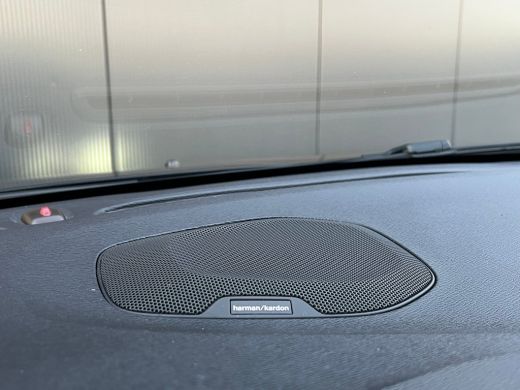 Volvo  V40 T3 Polar+ Sport | Panoramadak | Harman Kardon | Cruise control | Camera | Parkeersensoren | Stoel... ActivLease financial lease