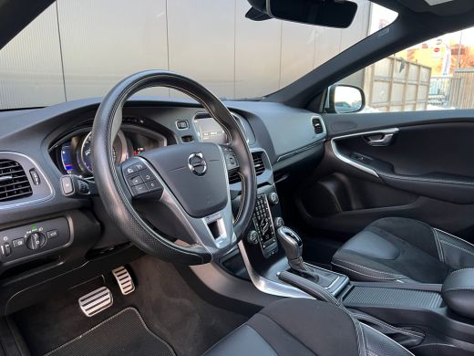 Volvo  V40 T3 Polar+ Sport | Panoramadak | Harman Kardon | Cruise control | Camera | Parkeersensoren | Stoel... ActivLease financial lease