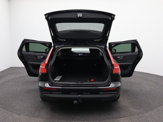 Volvo  V60 2.0 B4 Core | Achteropkomend verkeer waarschuwing | Achterruitverwarming | Achteruitrij assistent ActivLease financial lease