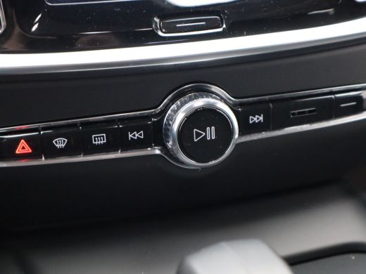 Volvo  V60 2.0 B4 Core | Achteropkomend verkeer waarschuwing | Achterruitverwarming | Achteruitrij assistent ActivLease financial lease