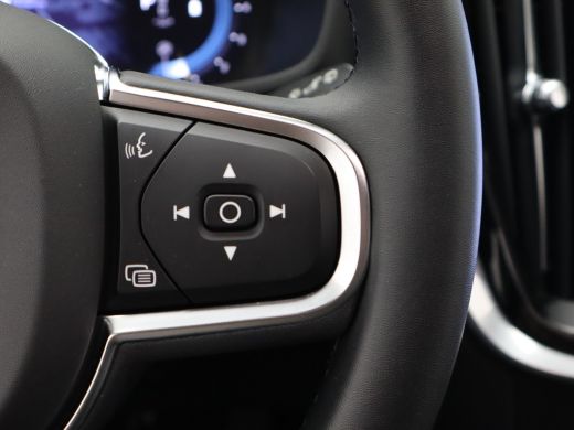 Volvo  V60 2.0 B4 Core | Achteropkomend verkeer waarschuwing | Achterruitverwarming | Achteruitrij assistent ActivLease financial lease